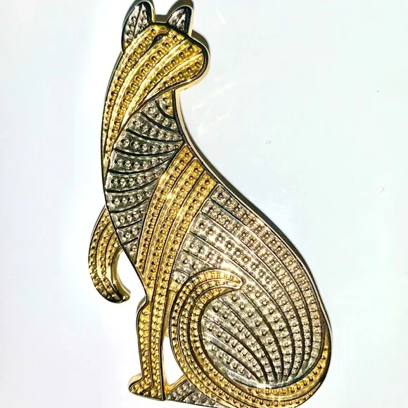 Vintage cat/sphinx brooch - Picture 1 of 2